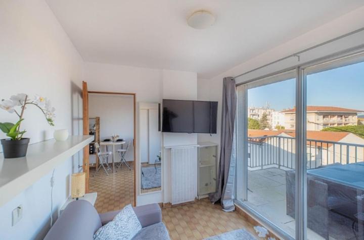La Terrasse - Proche Gare Et Centre Ville, Parking -